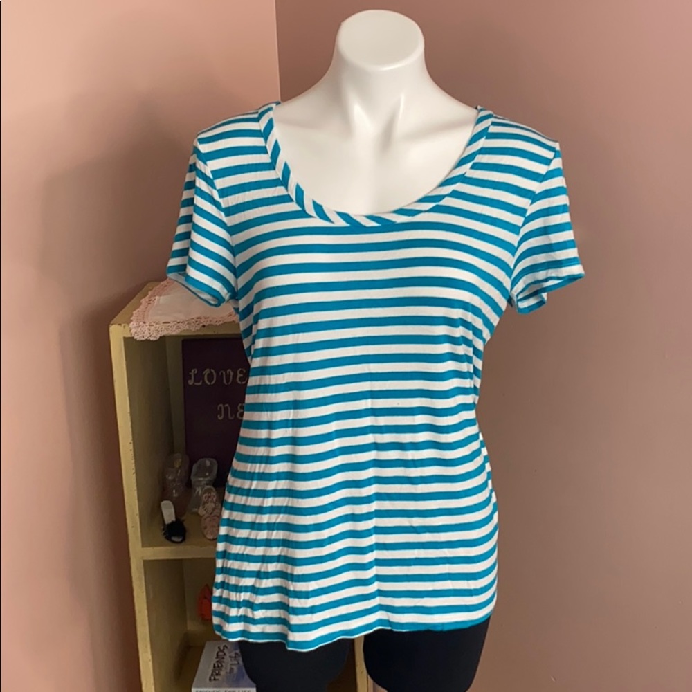 Great swooped neck t-shirt